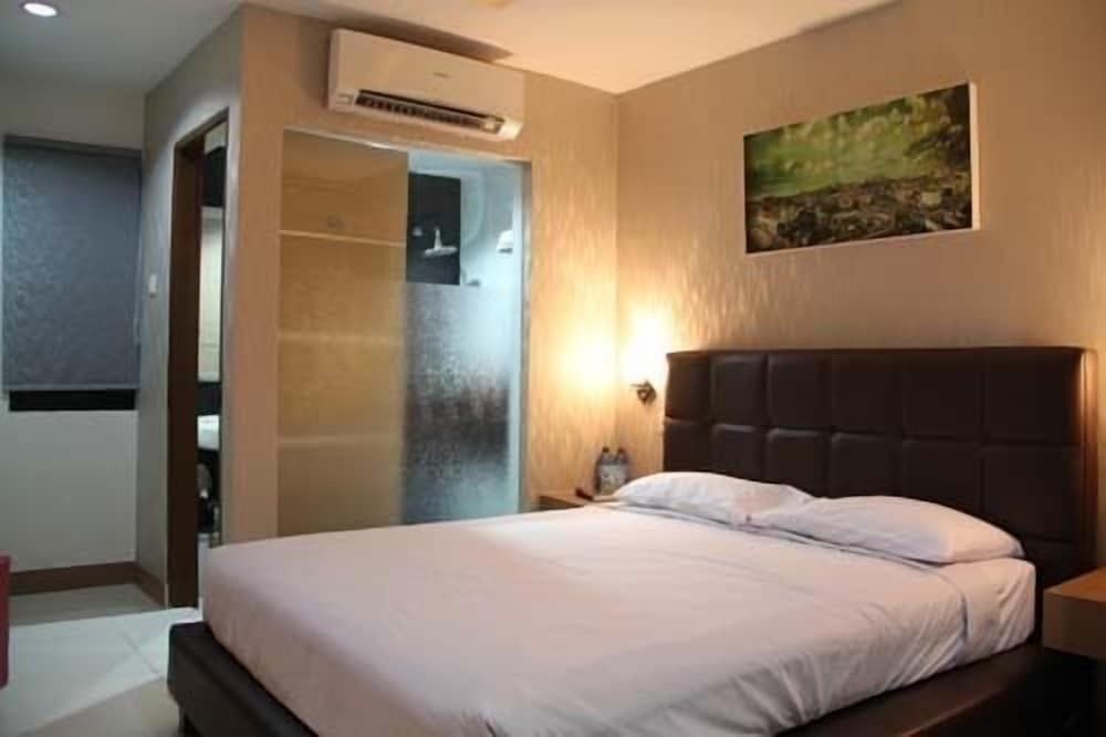 Antoni Hotel Deluxe Room