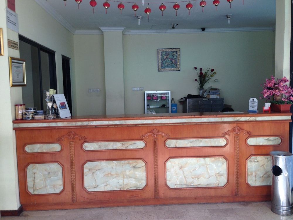 undefined Hotel Lautze Indah 2