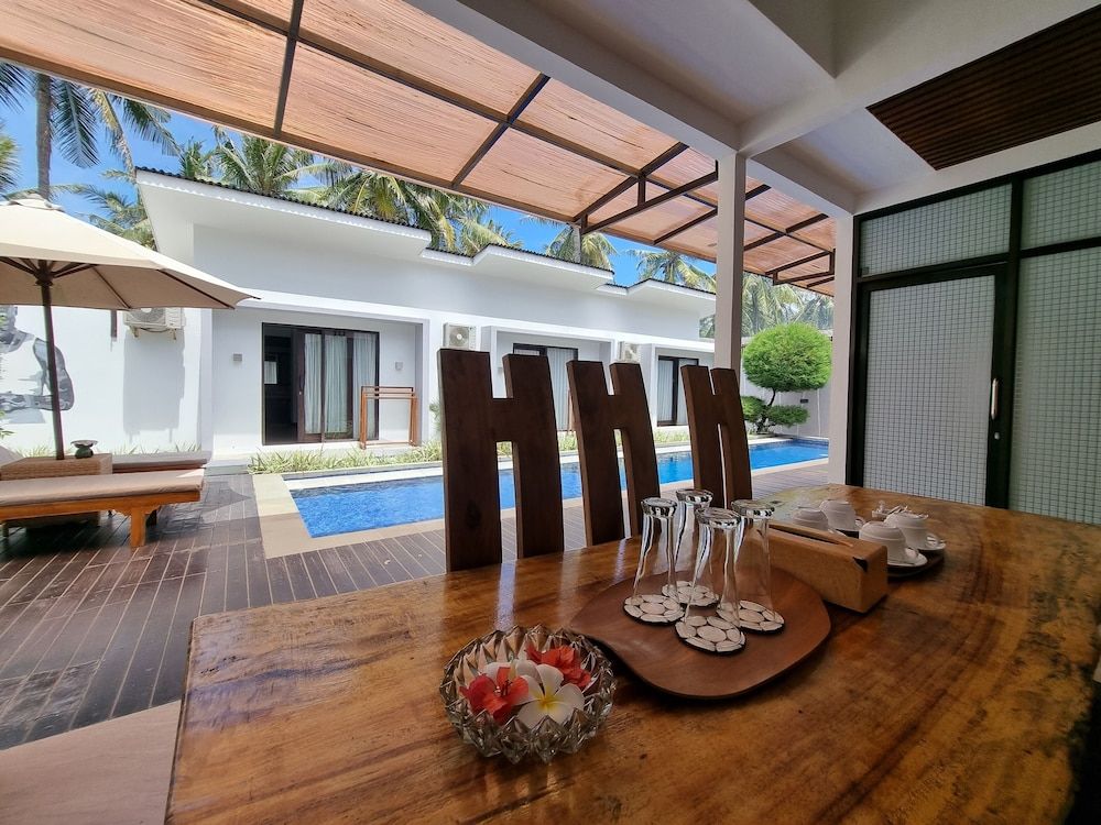 undefined Gili Khayangan Villas 10