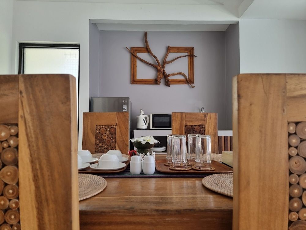 undefined Gili Khayangan Villas 8