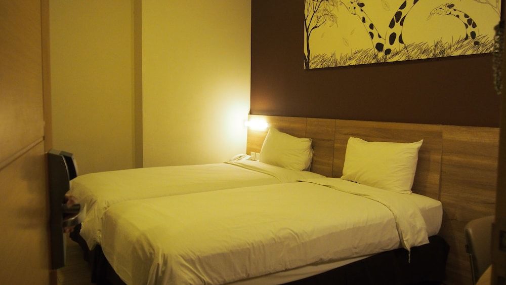 G7 Hotel Standard Room 4