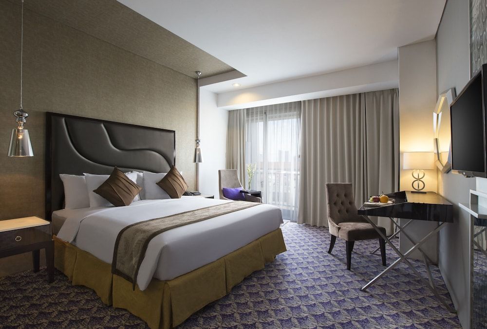 undefined Nemuru Grand Bellevue Radio Dalam 10