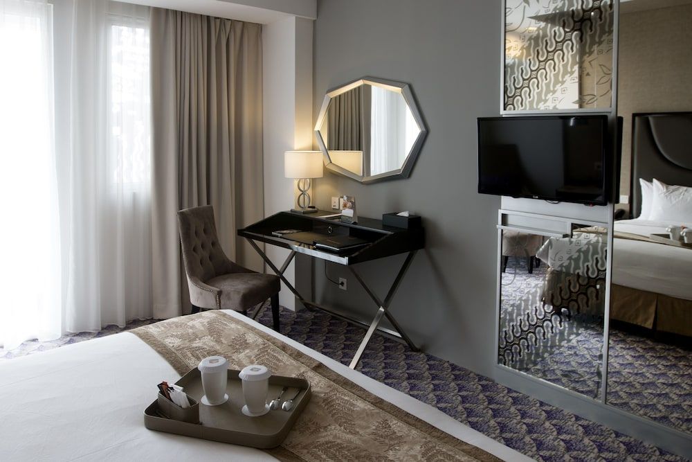 Executive Room