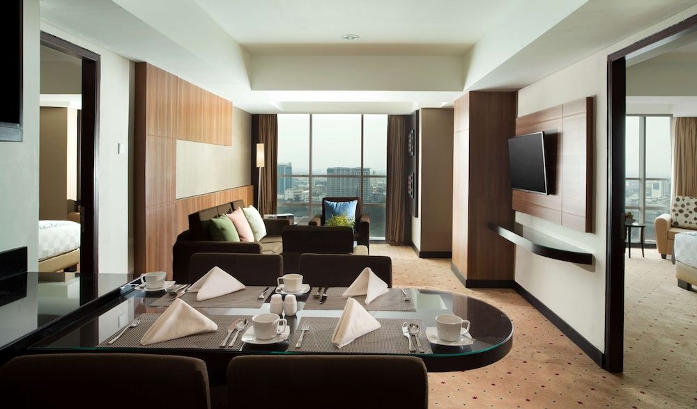 Family Suite, Multiple Beds, Non Smoking, Refrigerator & Microwave