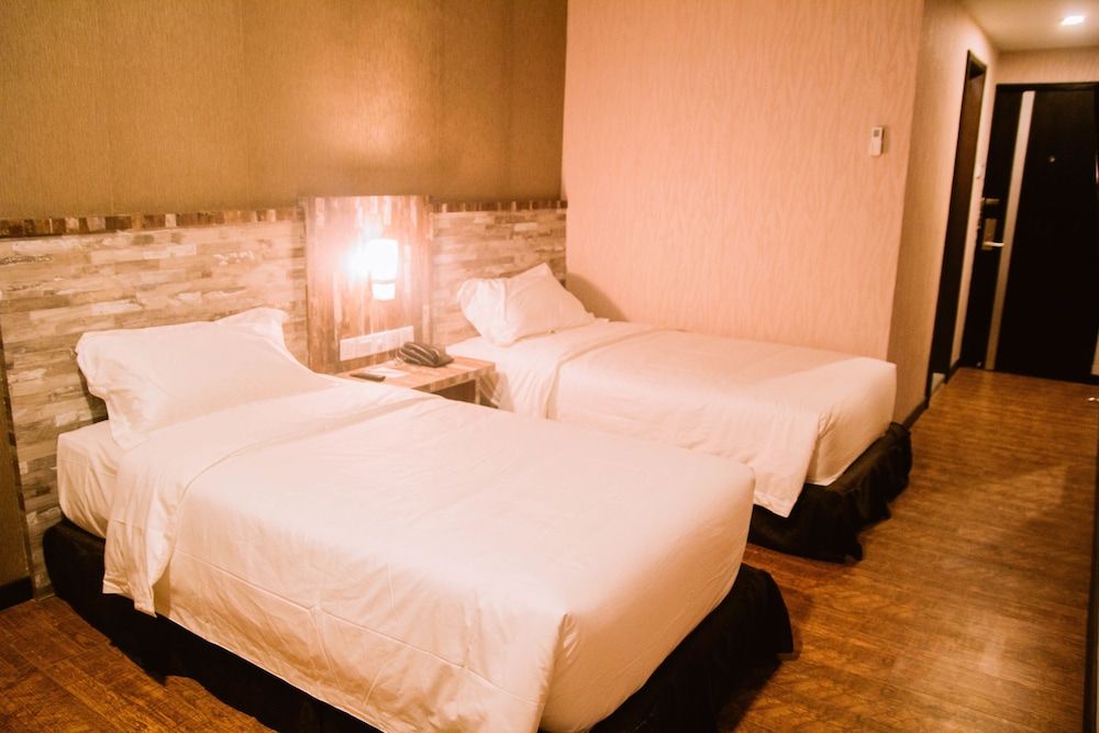 The Golden Bay Hotel Batam Superior Twin 6