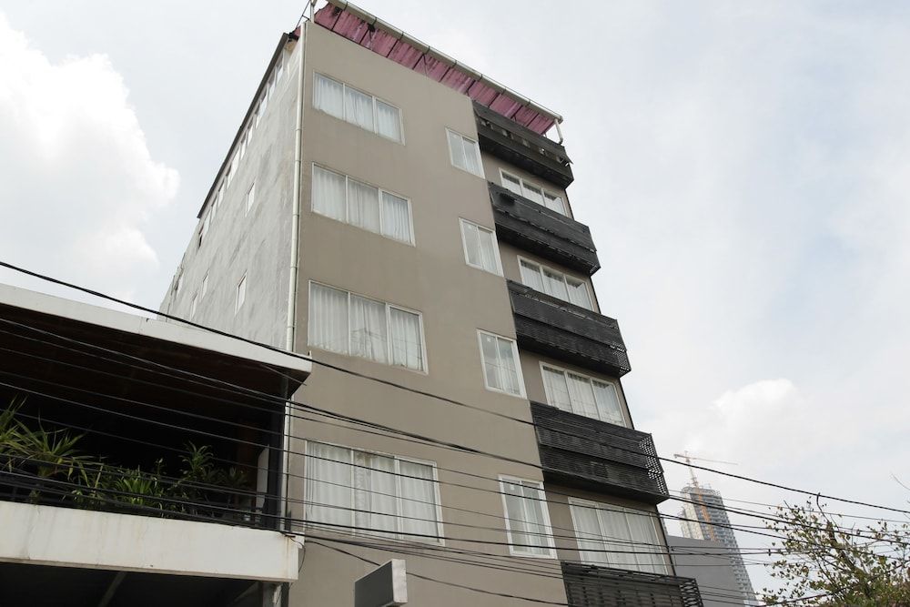 undefined Residence 100 2