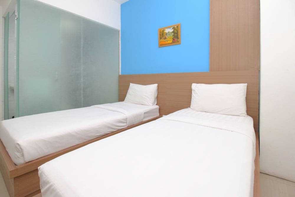 undefined Residence 100 10