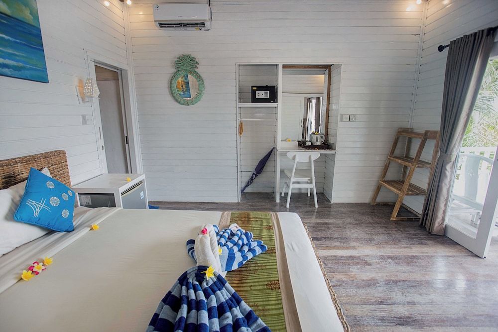 Grand Sea View Lembongan Family Room, Ocean View 38