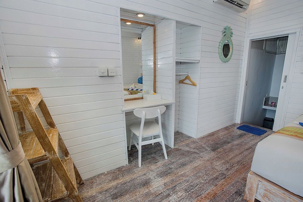 Grand Sea View Lembongan Family Room, Ocean View 28