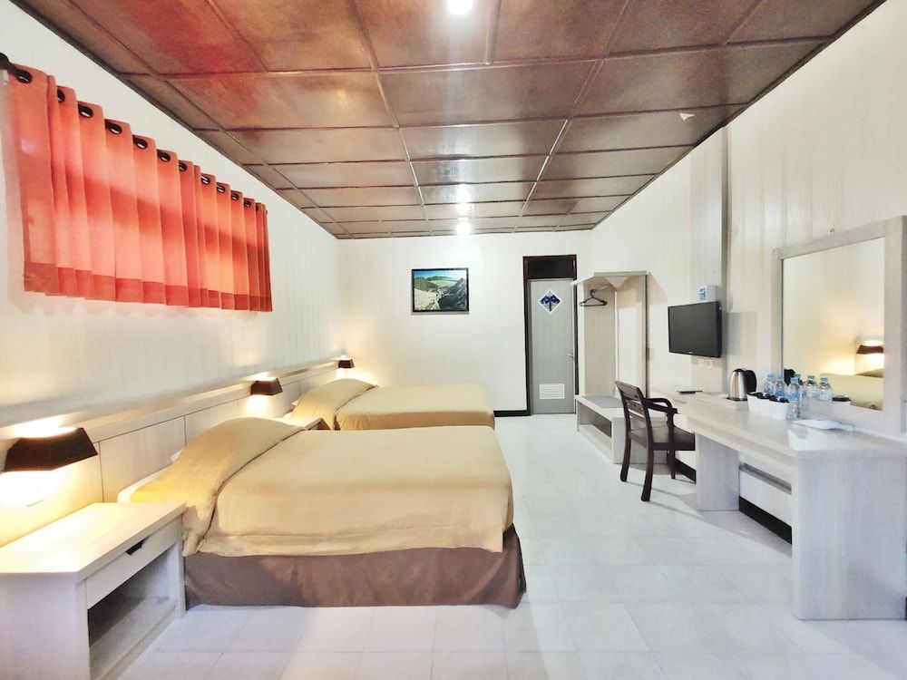 Bromo Permai 1 VIP Triple Room