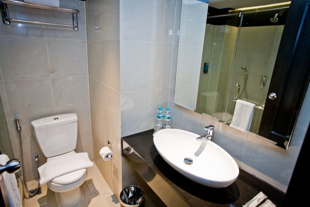 Samala Hotel Jakarta Cengkareng Deluxe Twin Room 5