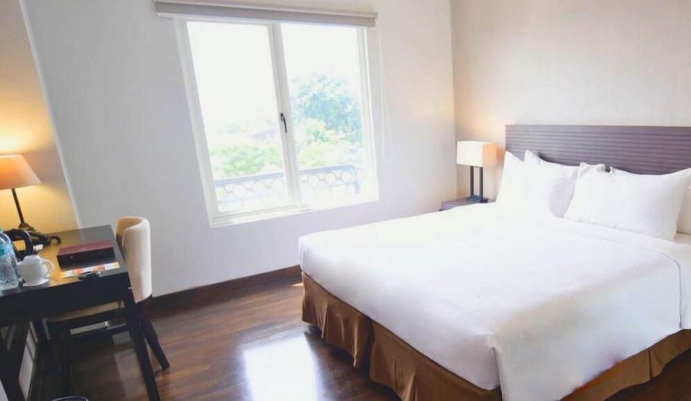 Samala Hotel Jakarta Cengkareng Deluxe Twin Room 2
