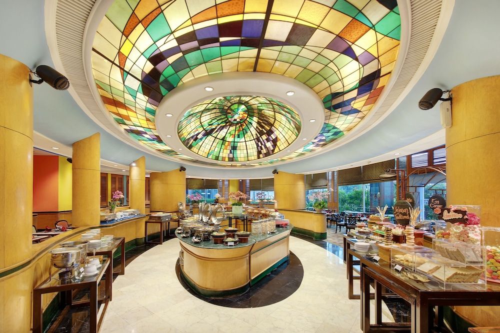 undefined Lumire Hotel and Convention Center 9