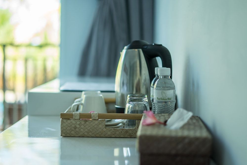 Puri Suksma Ubud Deluxe Double Room, 1 Bedroom, Pool View, Poolside 9