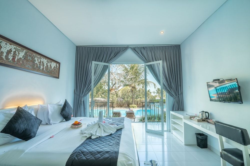 Puri Suksma Ubud Deluxe Double Room, 1 Bedroom, Pool View, Poolside 3