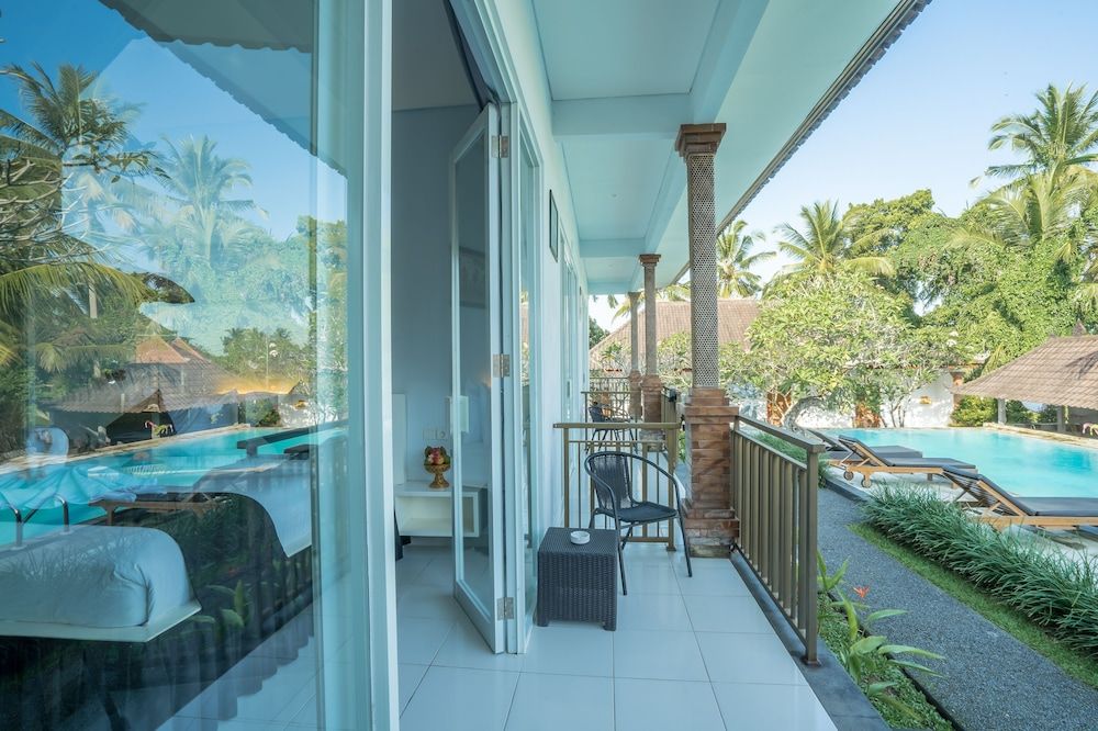Puri Suksma Ubud Deluxe Double Room, 1 Bedroom, Pool View, Poolside 6