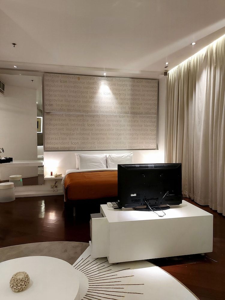 Kemang Icon Hotel Inner Suite 10