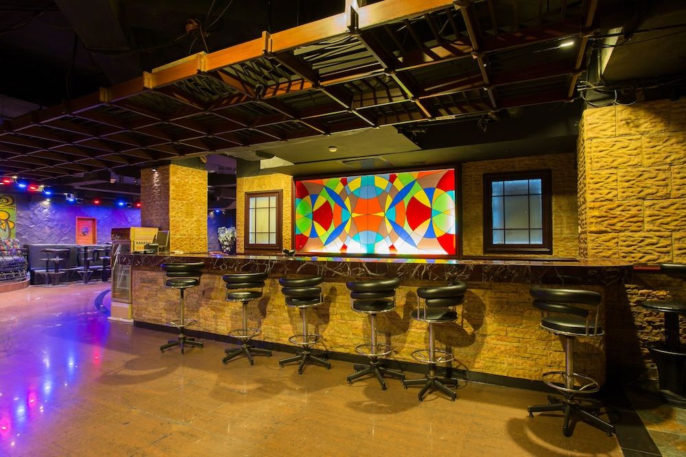 undefined Classic Hotel 5