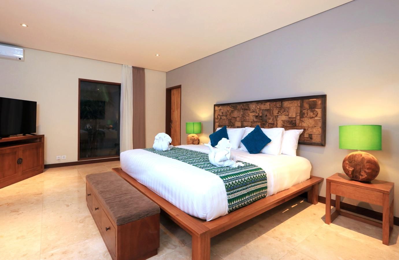 3-Bedroom Family Villa with Pool