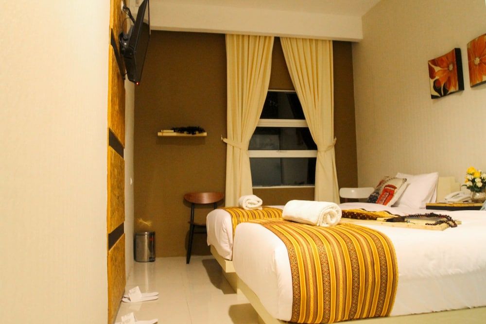 Hazotel Semarang Hasanah Room Only 2