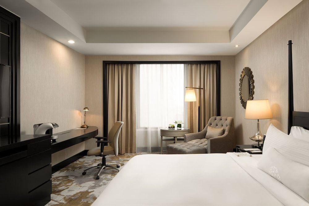 AYANA Midplaza JAKARTA Deluxe Room