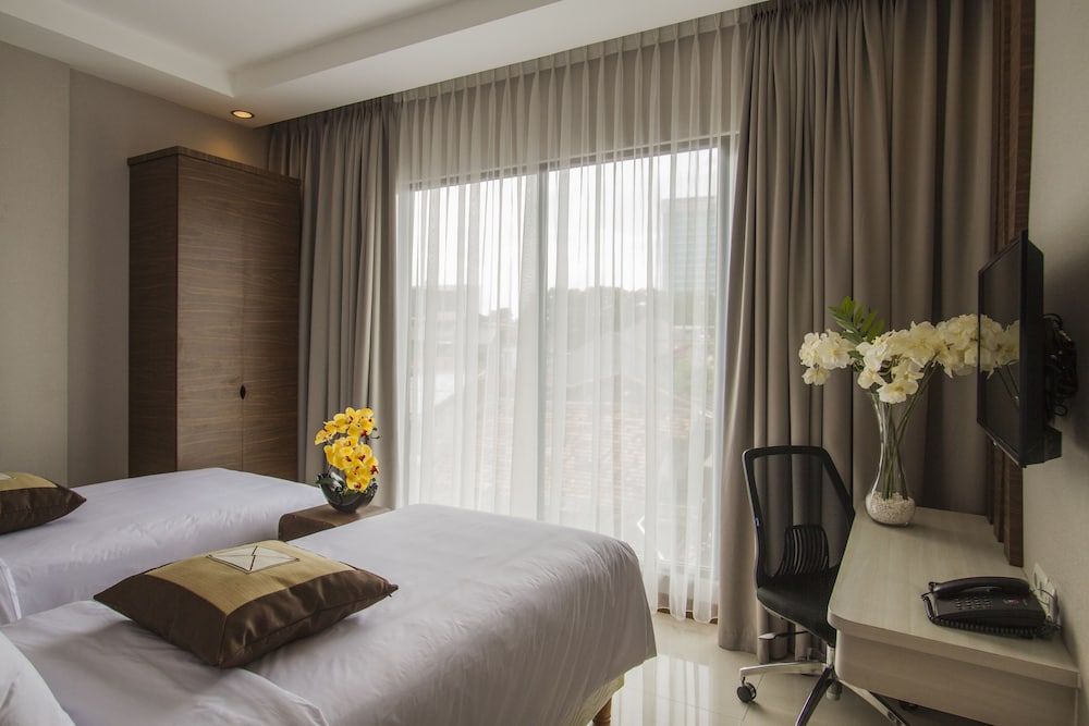 undefined Sawana Suites 6