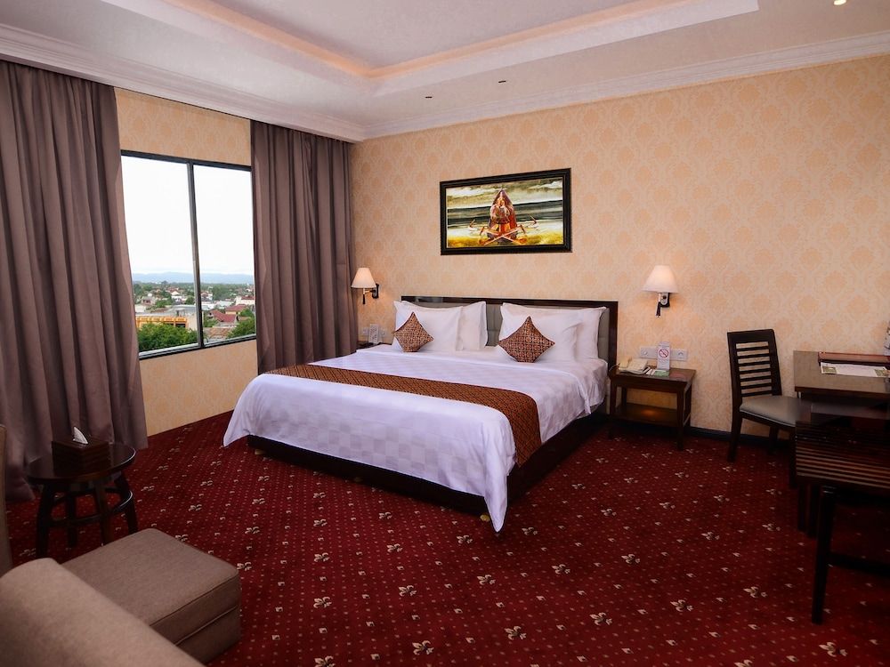 Hermes Palace Hotel Banda Aceh Business Room 3