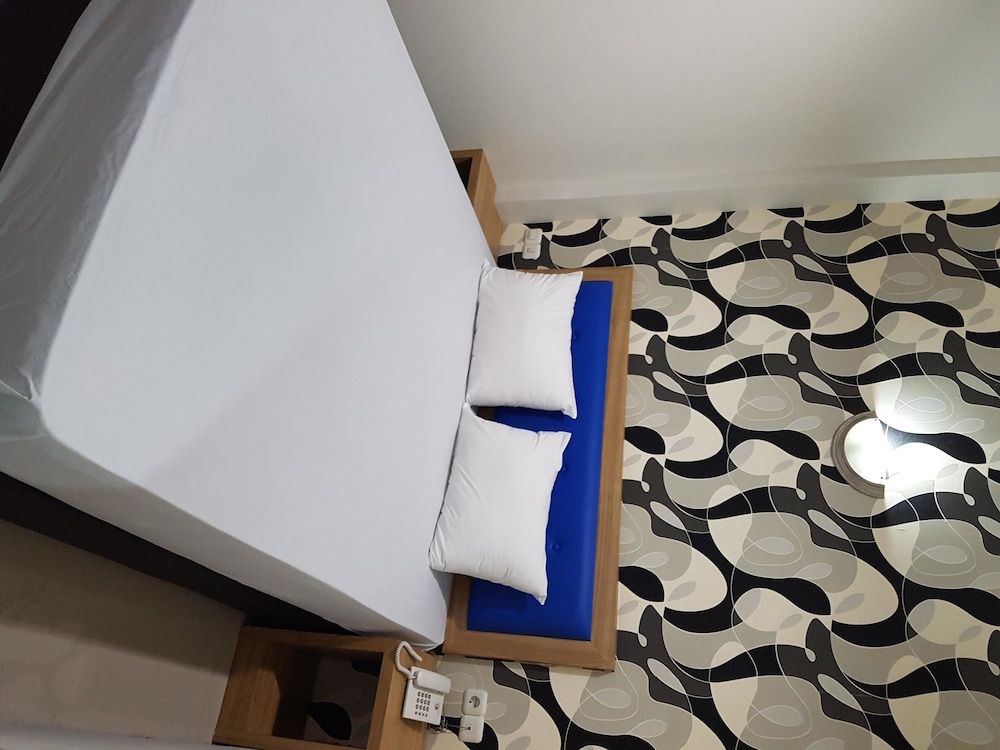 undefined Ethan Hotel 8