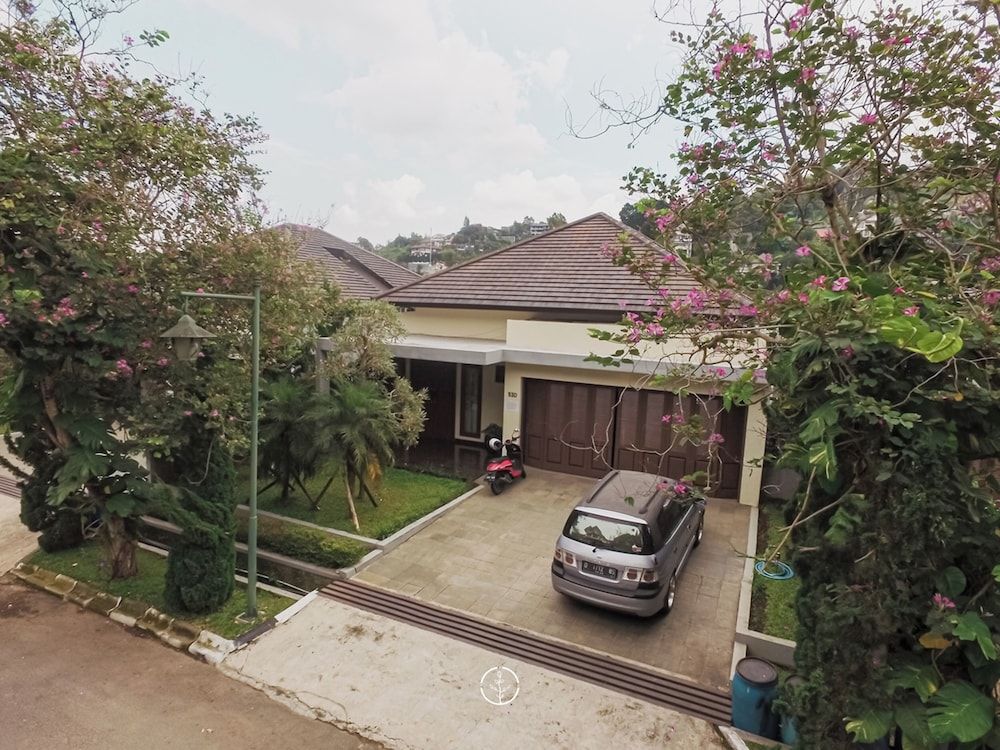 Tulip Hill View 5BR Villa With a Private Pool