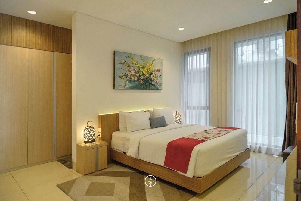 Executive Villa, 5 Bedroom, Hill View, Balcony/Patio