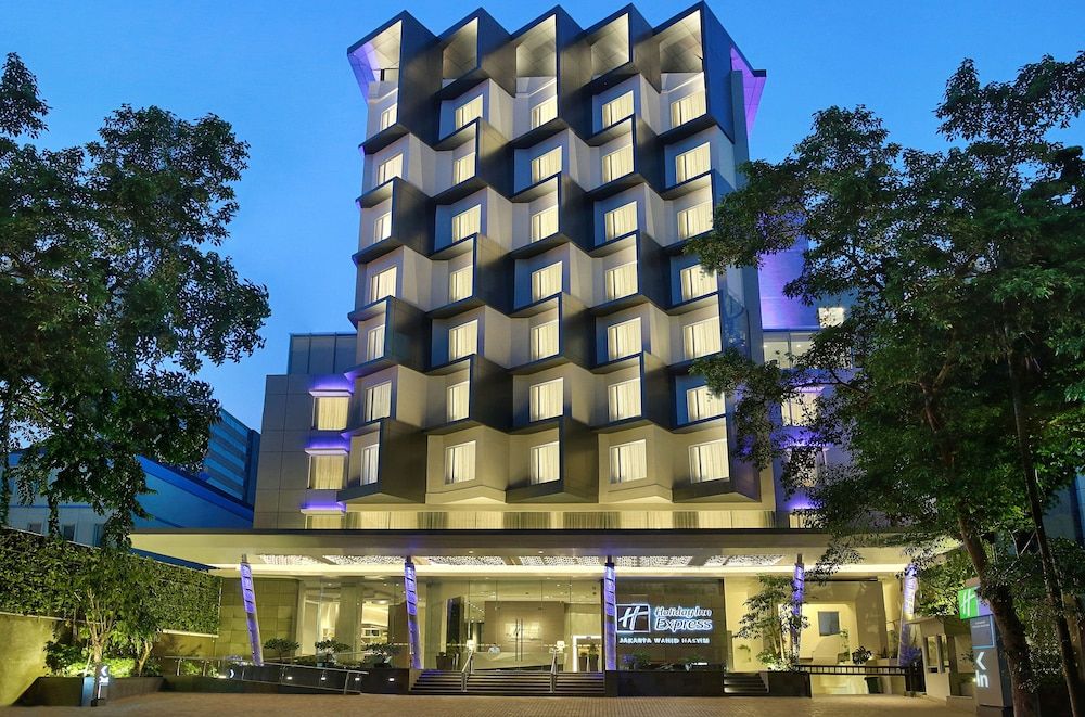 undefined Holiday Inn Express Jakarta Wahid Hasyim by IHG 4