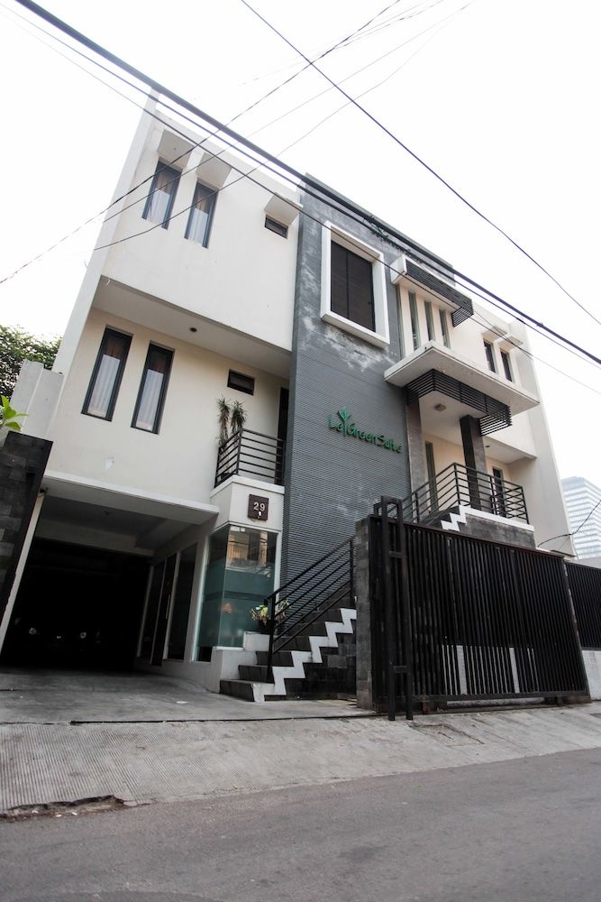 undefined LeGreen Suite Setiabudi 5