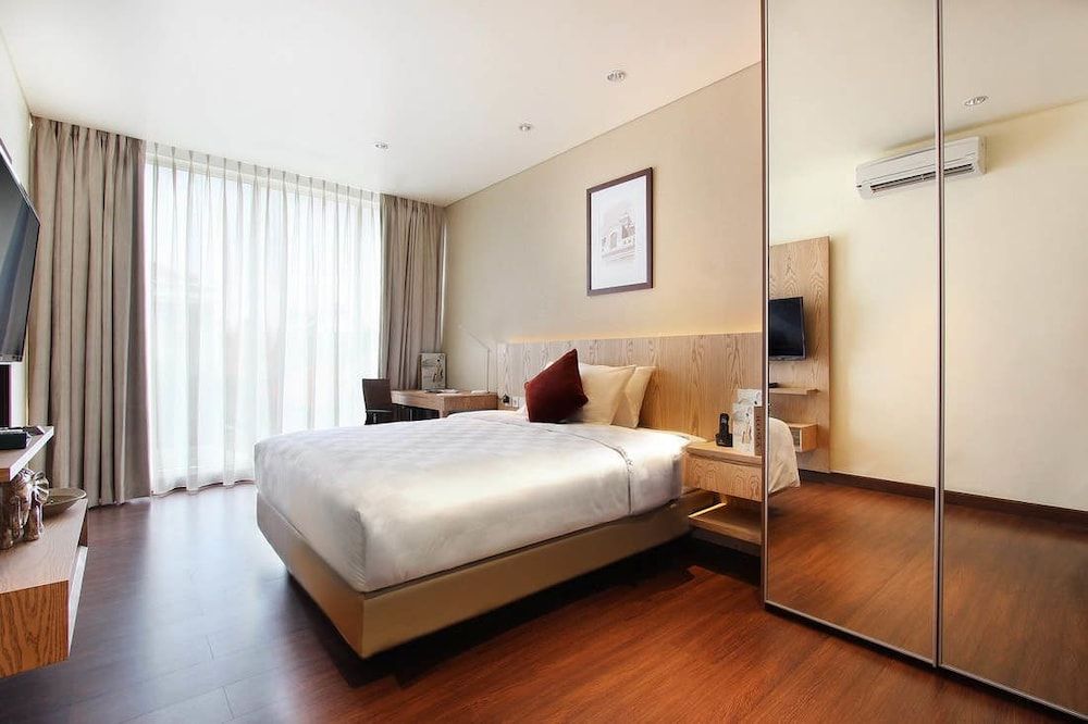 undefined Dwijaya House of Pakubuwono 5