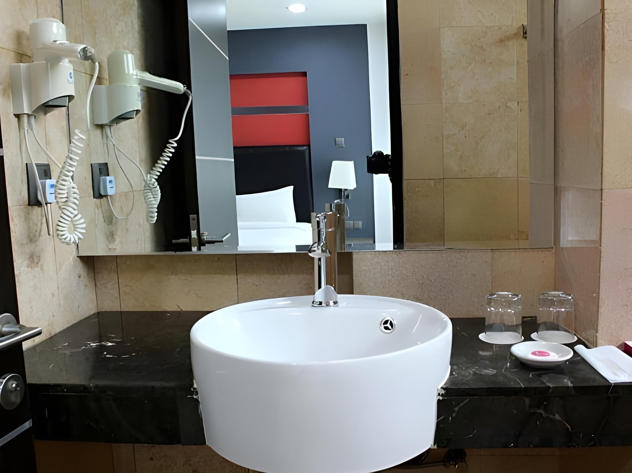 undefined The Centro Hotel & Residence by Orchardz 9