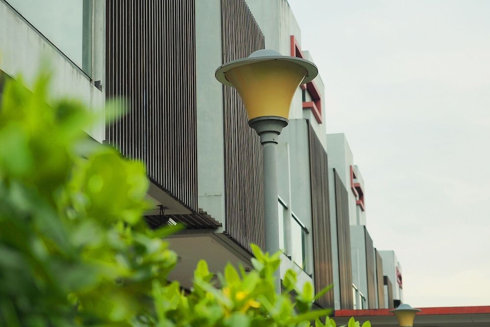 undefined The Centro Hotel & Residence by Orchardz 3