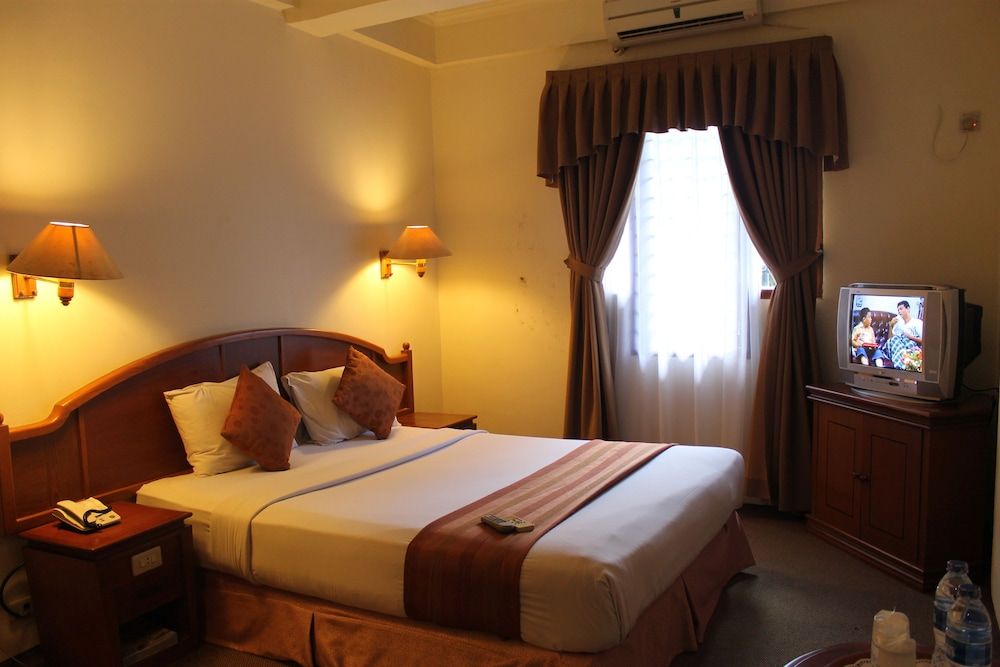 Mega Matra Hotel Business Room 2