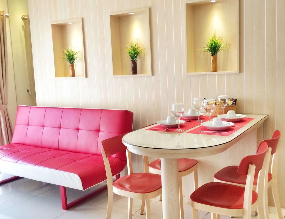 undefined Ravarine Suite Apartment 6