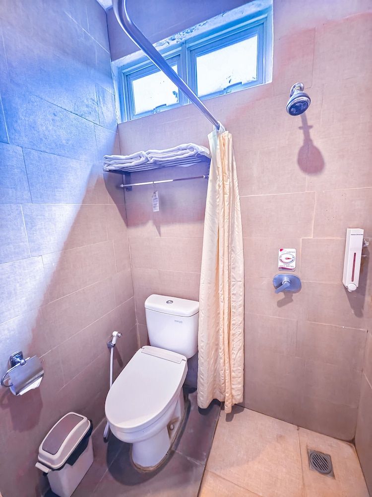 Viva Hotel Kediri, Azana Hotels Collection Superior Room 3