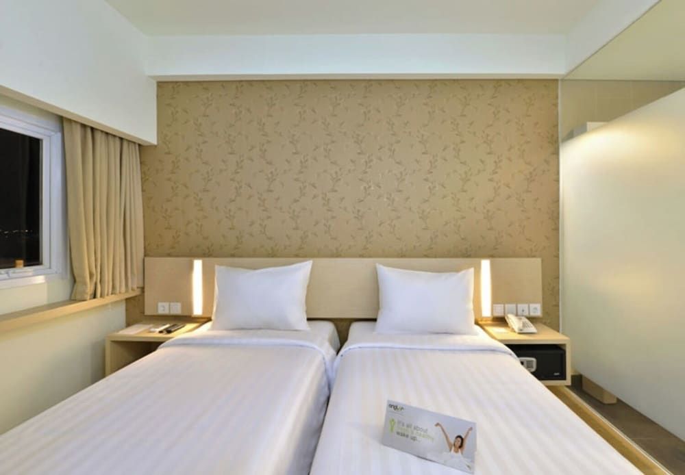 Whiz Prime Hotel Sudirman Cilacap Superior Twin Room 4