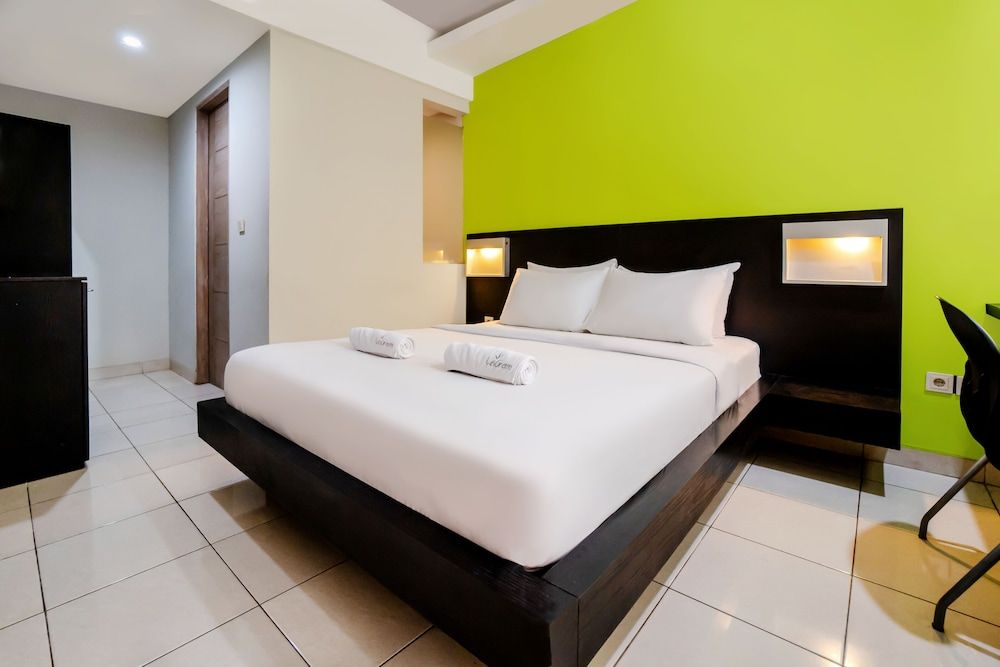 undefined LeGreen Suite Pejompongan