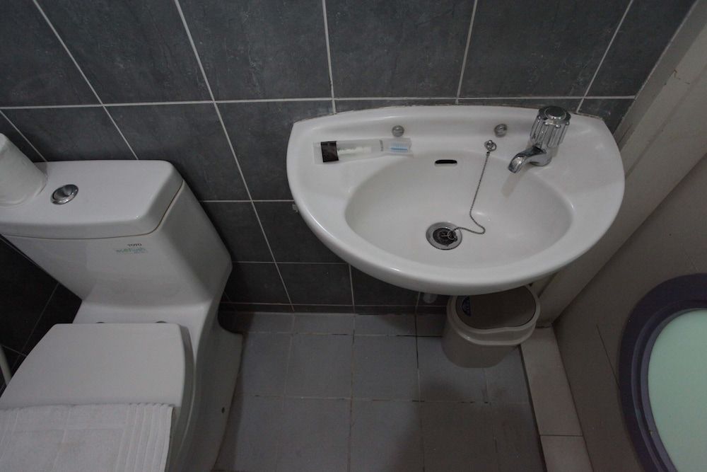 LeGreen Suite Tebet Standard Double Room 4