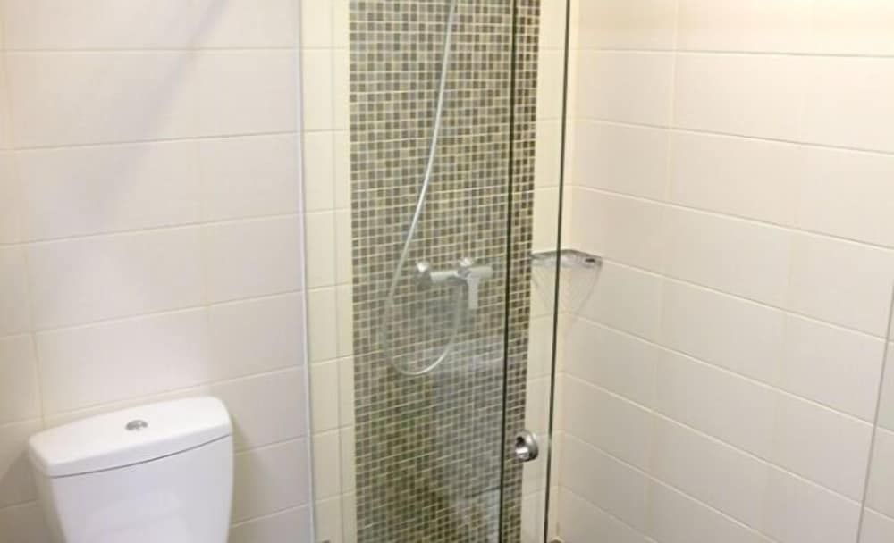 Citihub Hotel @Kediri Superior Room, 2 Twin Beds 4