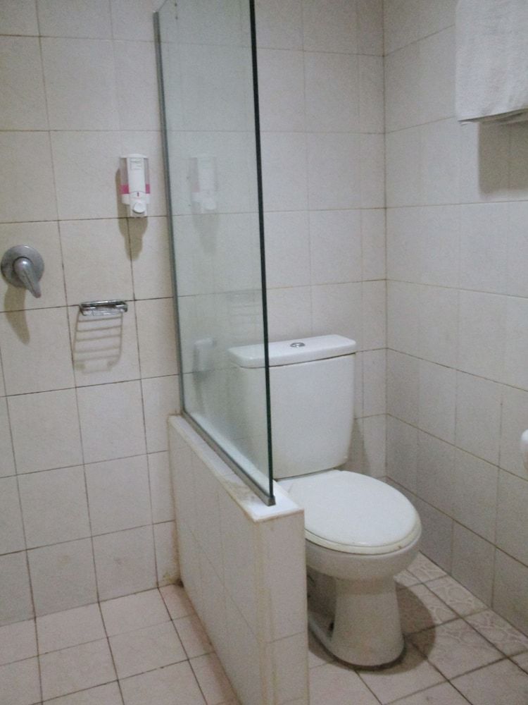 Hotel Maxim Kwitang Jakarta Superior Room, 1 Double or 2 Twin Beds (3rd Floor) 5