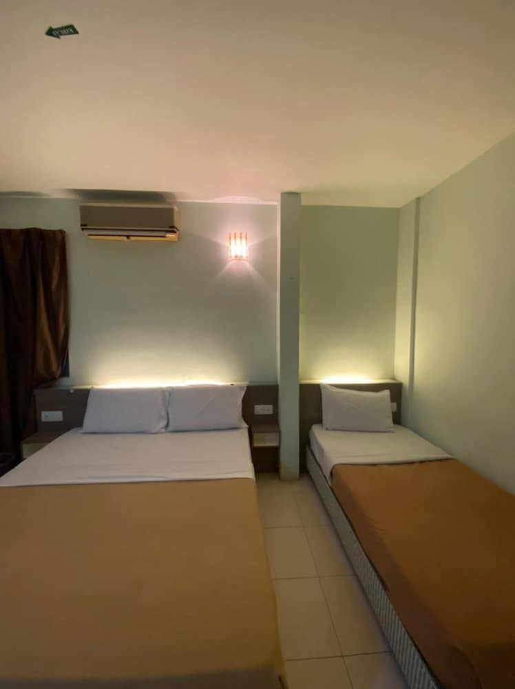 undefined Qish Hotel 2