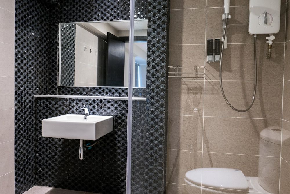 KL Guest Hotel Twin Room 6