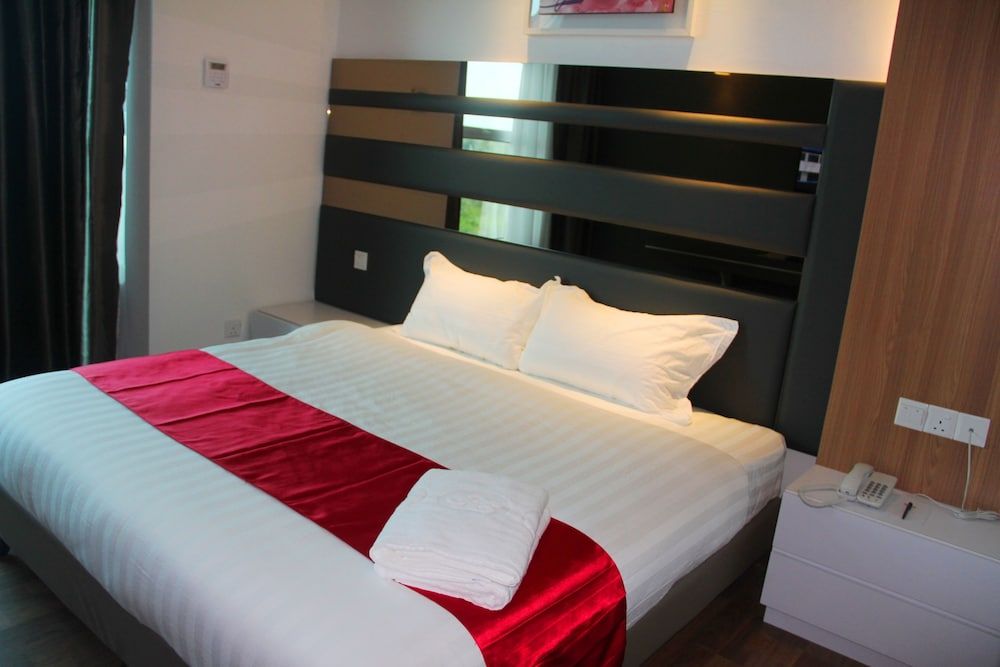 906 Premier Hotel Premier Room, 1 King Bed 2