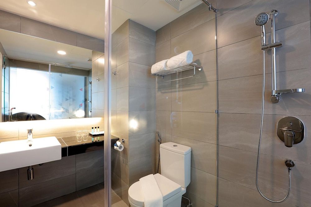 Amerin Hotel Johor Bahru Deluxe Twin Room 4