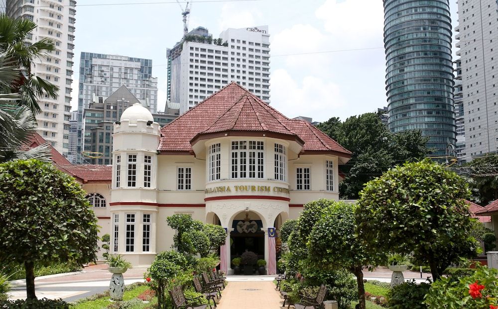 undefined Vortex Suite KLCC by Idaris 4