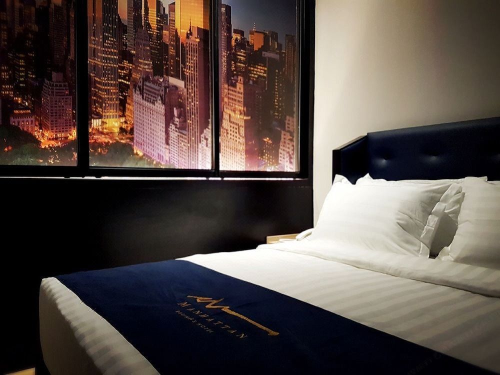 Manhattan Business Hotel TTDI Deluxe Queen No Window 2