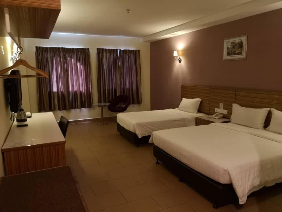 Deluxe Triple Room
